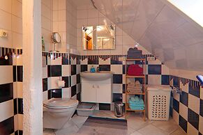 Landhauswohnung in Kroepelin mit Grossem Garten