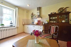 Landhauswohnung in Kroepelin mit Grossem Garten