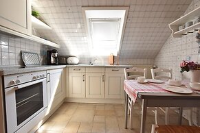 Landhauswohnung in Kroepelin mit Grossem Garten