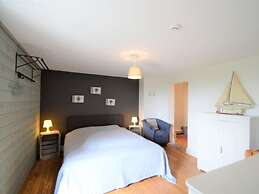 Attractive Holiday Home in Gerin Near Centre