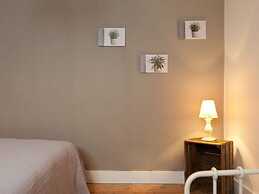 Attractive Holiday Home in Gerin Near Centre