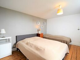 Attractive Holiday Home in Gerin Near Centre