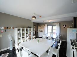 Attractive Holiday Home in Gerin Near Centre