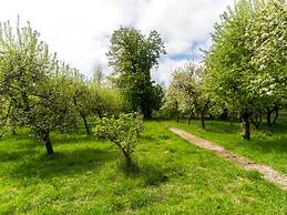 Lake-view Apartment in Klein Pravtshagen With Garden