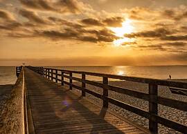 Lake-view Apartment in Klein Pravtshagen With Garden