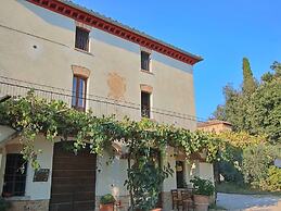 Attractive Apartment in old Farmhouse on the Estate With Pool