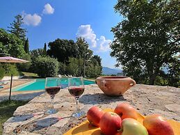 Attractive Apartment in old Farmhouse on the Estate With Pool