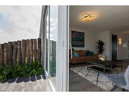 Unique Apartment, Located on the Oosterschelde and Marina of Sint Anna