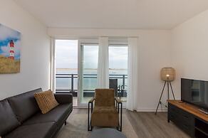 Unique Apartment, Located on the Oosterschelde and Marina of Sint Anna