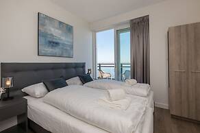 Unique Apartment, Located on the Oosterschelde and Marina of Sint Anna