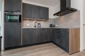 Unique Apartment, Located on the Oosterschelde and Marina of Sint Anna