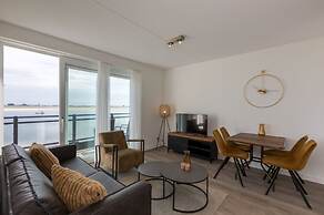 Unique Apartment, Located on the Oosterschelde and Marina of Sint Anna