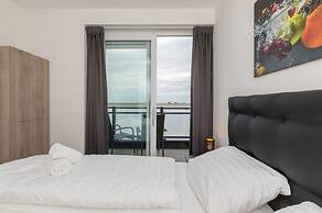 Unique Apartment, Located on the Oosterschelde and Marina of Sint Anna