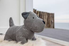 Unique Apartment, Located on the Oosterschelde and Marina of Sint Anna