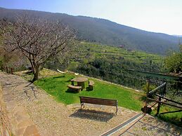 Spacious Cottage in Cortona With Swimming Pool