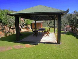Spacious Cottage in Cortona With Swimming Pool