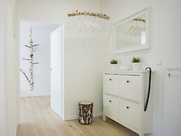 Nice Flat With Balcony in a Perfect Location at the ski Lift Carousel 