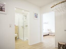 Nice Flat With Balcony in a Perfect Location at the ski Lift Carousel 