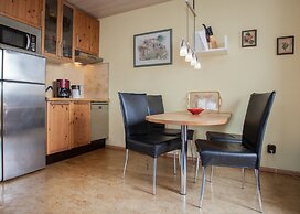 Nice Flat With Balcony in a Perfect Location at the ski Lift Carousel 