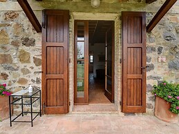 Holiday Home in Radicofani - Siena With Terrace