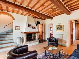Holiday Home in Radicofani - Siena With Terrace