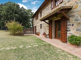 Holiday Home in Radicofani - Siena With Terrace