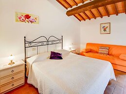Holiday Home in Radicofani - Siena With Terrace