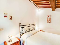 Holiday Home in Radicofani - Siena With Terrace