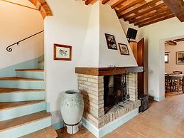Holiday Home in Radicofani - Siena With Terrace