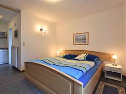 Lavish Apartment in Klutz With Beach Nearby