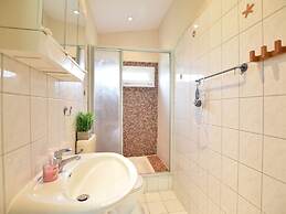 Quaint Bungalow Near Insel Poel With Garden