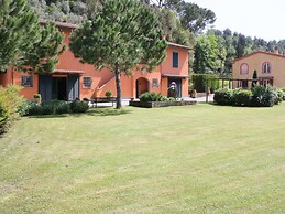 Holiday Home in Montopoli Valdarno With Pool