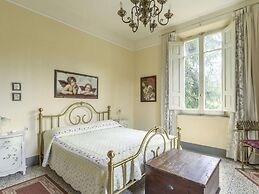 Holiday Home in Montopoli Valdarno With Pool