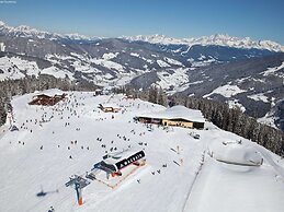 Appealing Apartment in Kleinarl With Ski-storage
