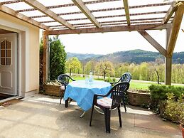 Modern Holiday Home With Shared Swimming Pool in Mittelndorf