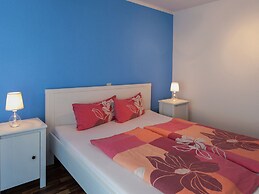 Modern Holiday Home With Shared Swimming Pool in Mittelndorf