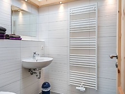 Modern Holiday Home With Shared Swimming Pool in Mittelndorf