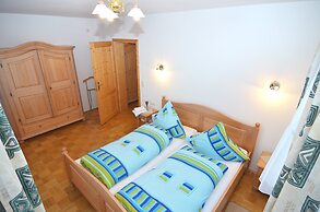 Spacious Apartment With Sauna in Schonsee
