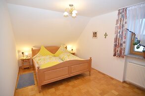 Spacious Apartment With Sauna in Schonsee