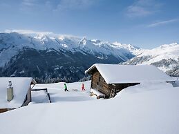 Attractive Holiday Home in Kaltenbach on the Ski-slope