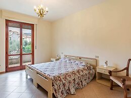 Nice Apartment in Tuoro sul Trasimeno With Pool