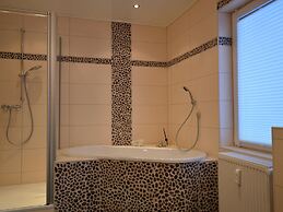 Cosy Apartment in Manderscheid With Balcony