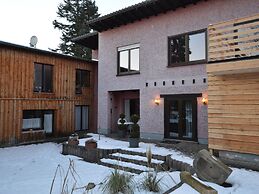 Cosy Apartment in Manderscheid With Balcony