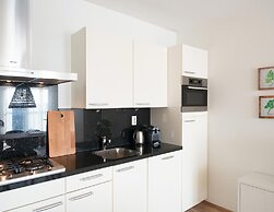 Modern Apartment Close to the Beach and the sea