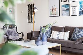 Modern Apartment Close to the Beach and the sea