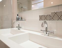 Modern Apartment Close to the Beach and the sea