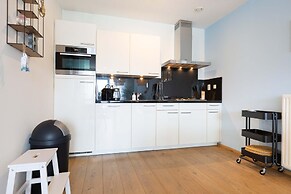 Modern Apartment Close to the Beach and the sea