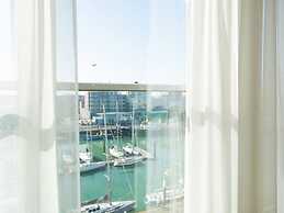 Modern Apartment Close to the Beach and the sea