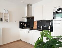 Modern Apartment Close to the Beach and the sea