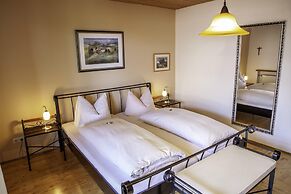 Cozy Apartment in Ruhmannsfelden With Swimming Pool